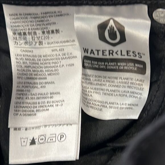 NWT LEVIS PREMIUM 724 HIGH-RISE STRAIGHT
CROPPED Sz 24 Black - Picture 14 of 16